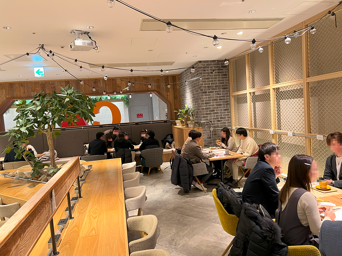 クリエイターと知り合いたい!カフェ交流会の様子２